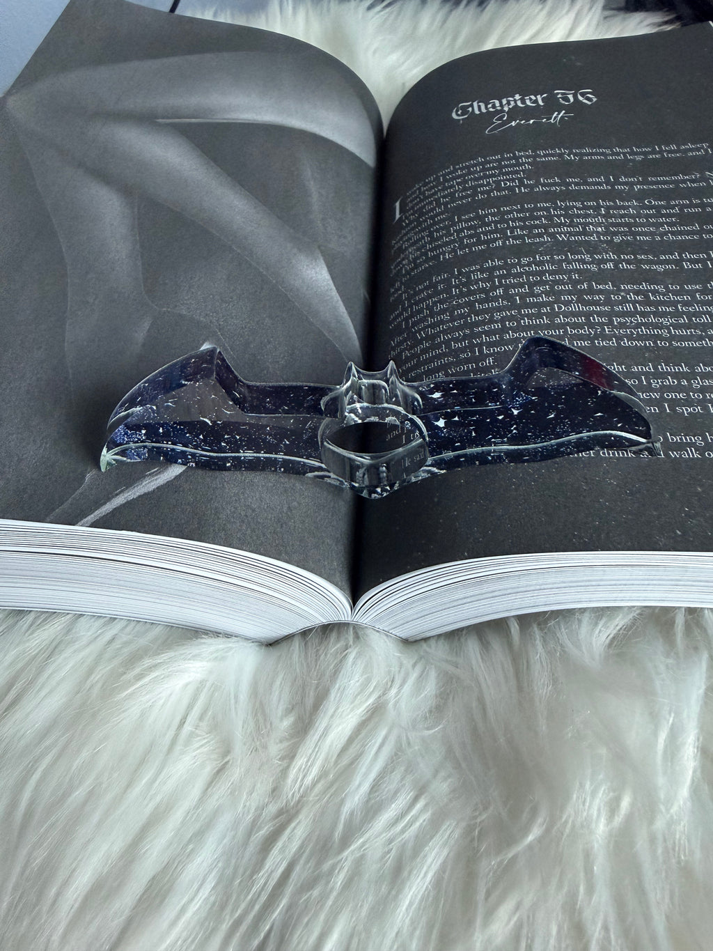 Bat Thumb Book Page Holder